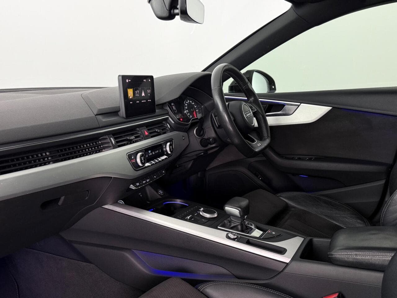 Audi A5 thumbnail Interior Front