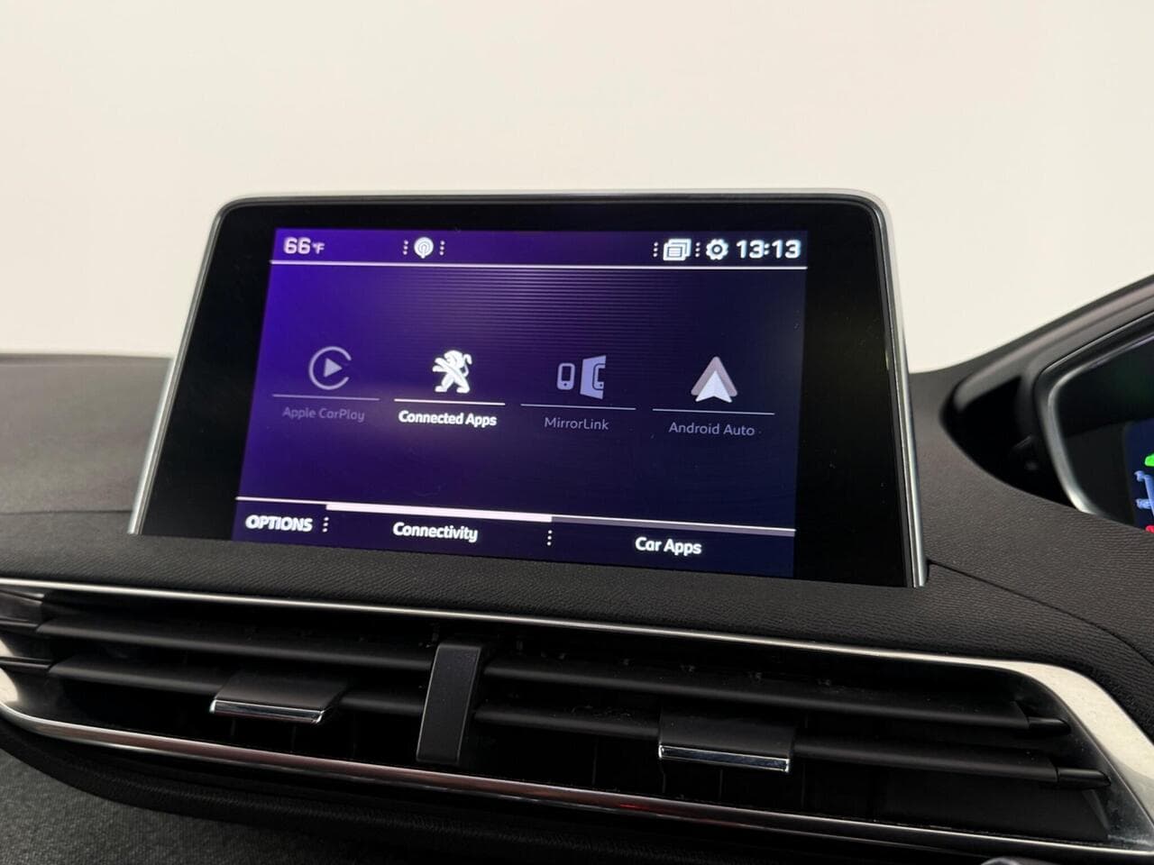 Peugeot 5008 thumbnail Infotainment System