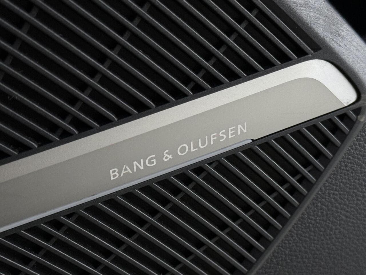 Audi Q5 thumbnail Badge Exterior