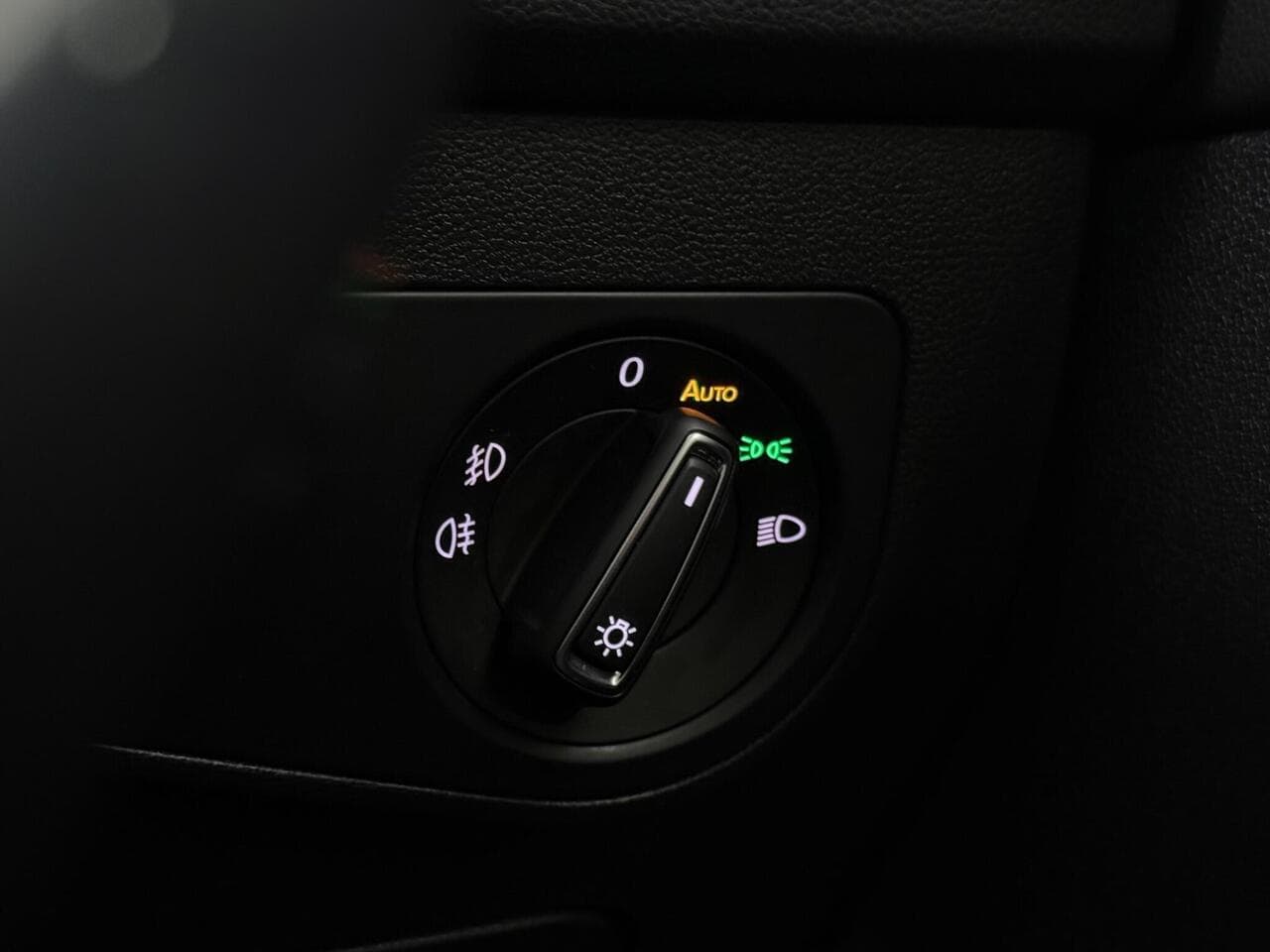 Volkswagen Tiguan thumbnail Inconclusive
