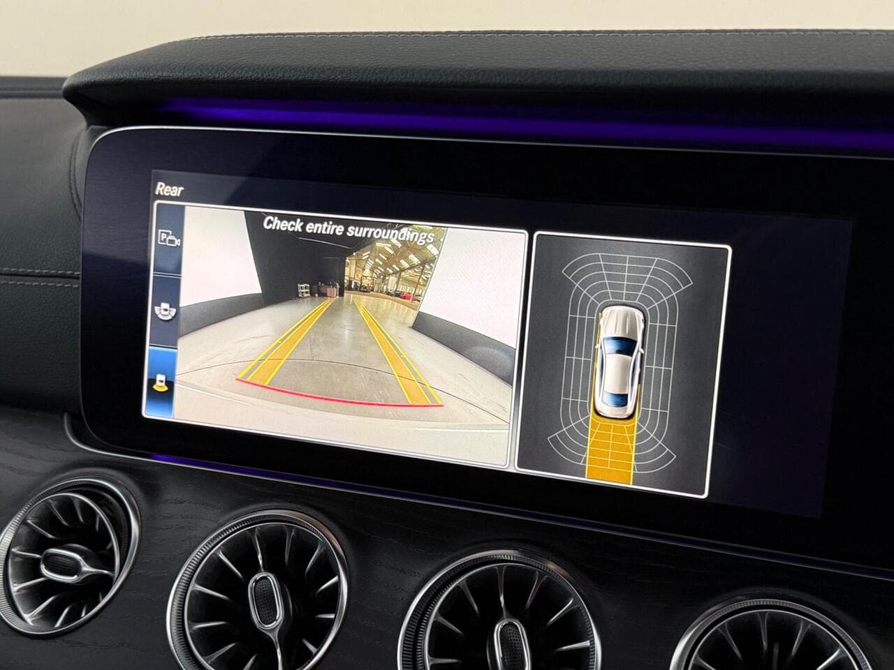 Mercedes-Benz E Class thumbnail Infotainment System