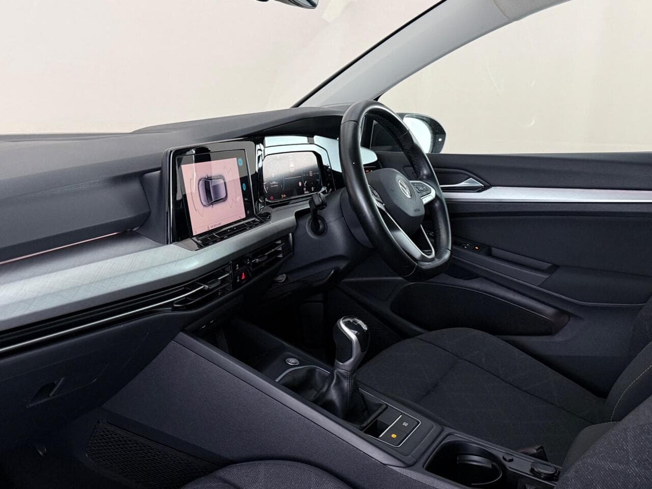 Volkswagen Golf thumbnail Interior Front