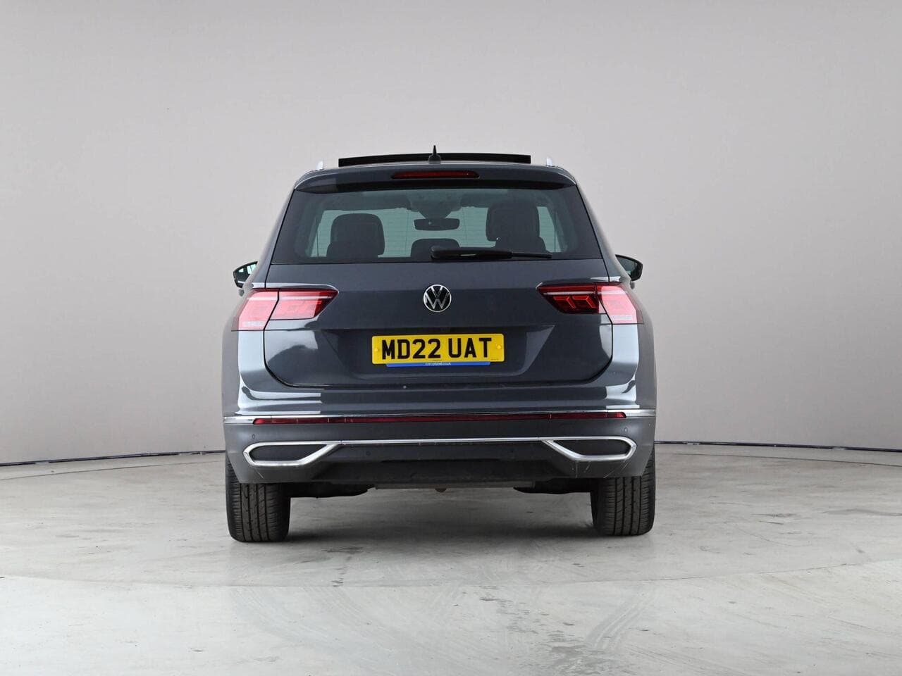 Volkswagen Tiguan thumbnail Rear