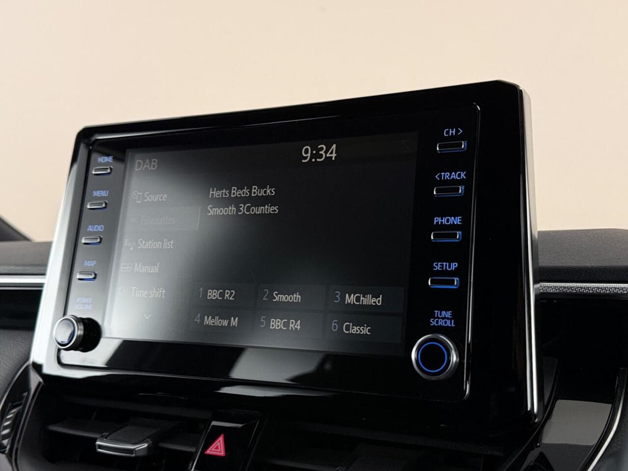 Toyota Corolla thumbnail Infotainment System