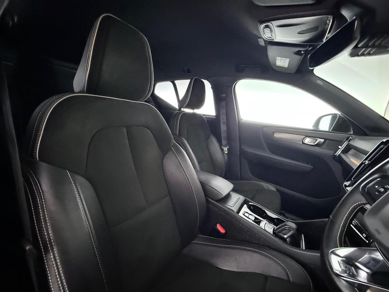 Volvo XC40 thumbnail Seat Driver