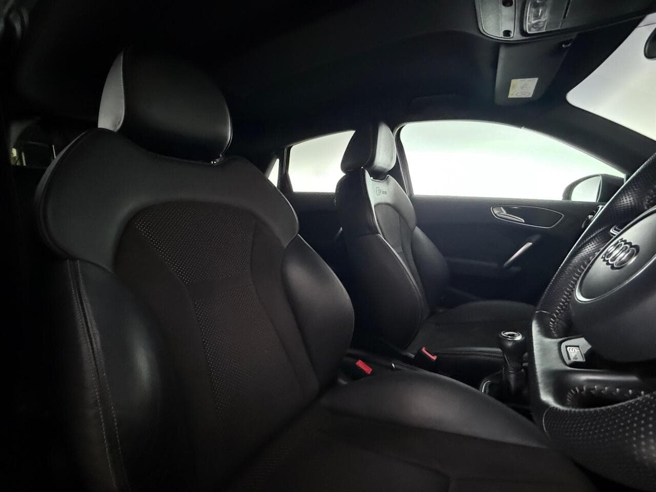 Audi A1 thumbnail Seat Driver