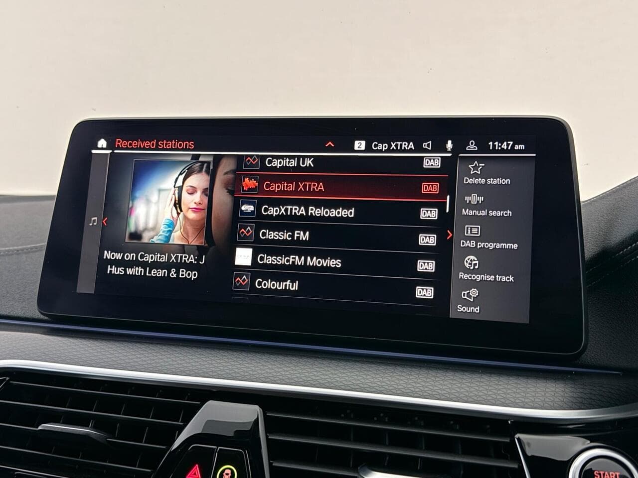 BMW 5 Series thumbnail Infotainment System