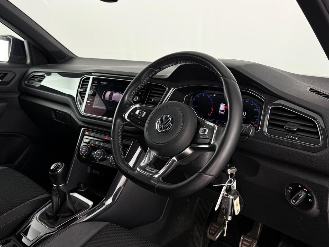 Volkswagen T-Roc thumbnail Interior Front