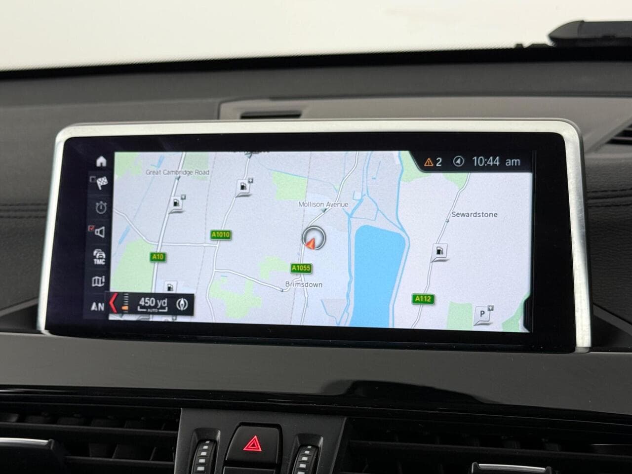 BMW X1 thumbnail Infotainment System
