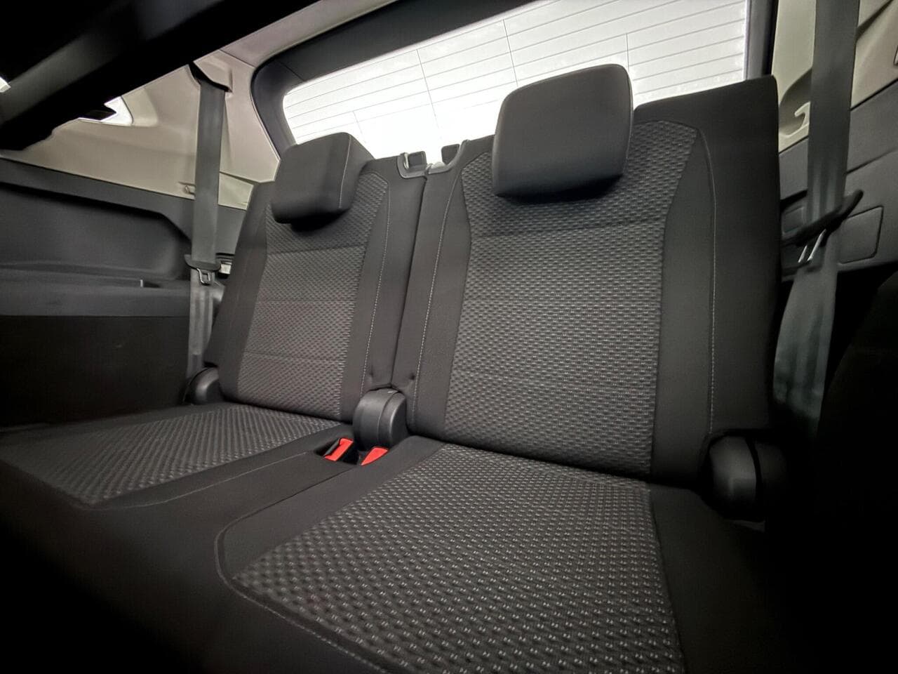 Volkswagen Tiguan Allspace thumbnail Seats Rear