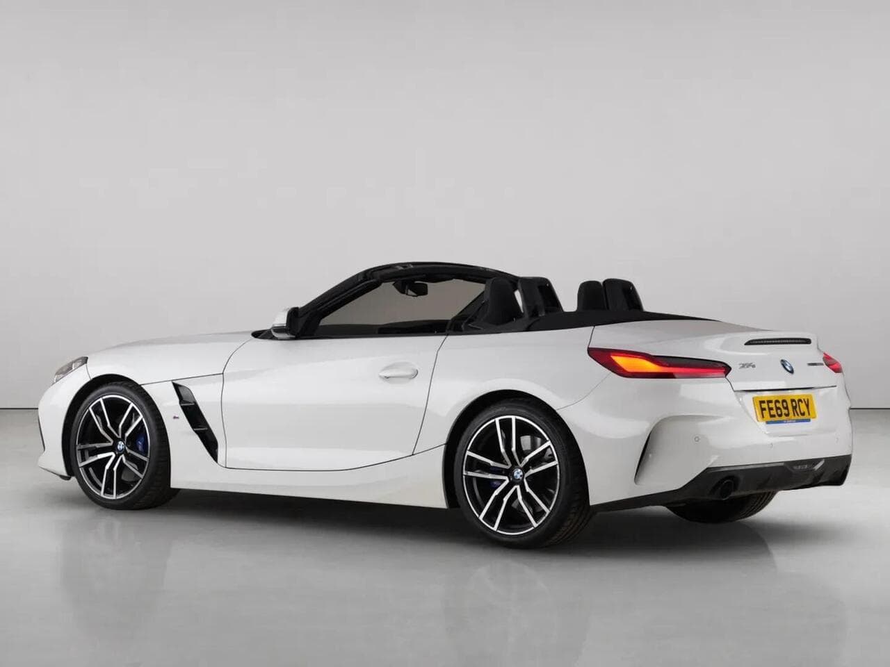 BMW Z4 thumbnail Rear Left