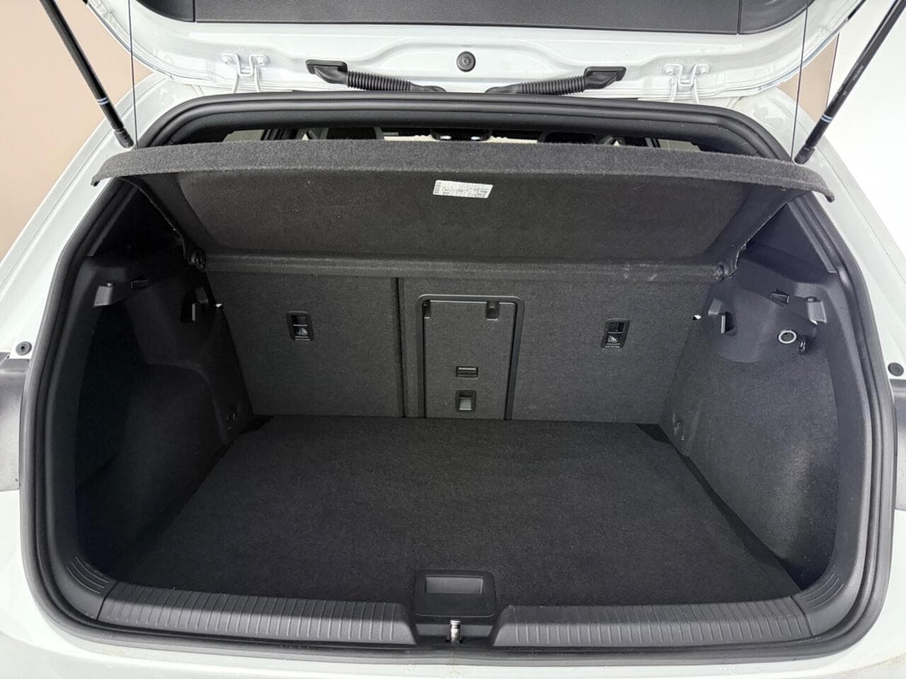 Volkswagen Golf thumbnail Boot
