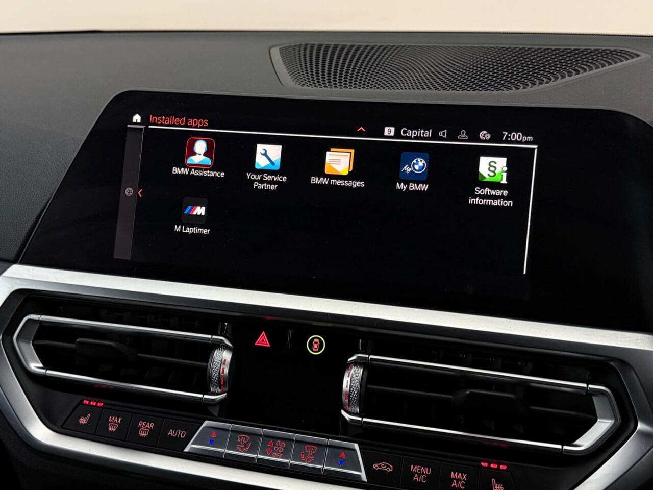 BMW 3 Series thumbnail Infotainment System