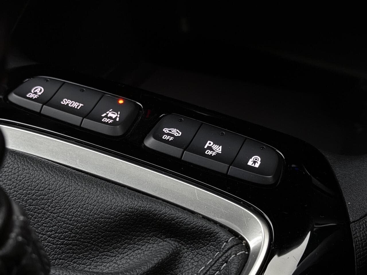 Vauxhall Corsa thumbnail Misc Controls