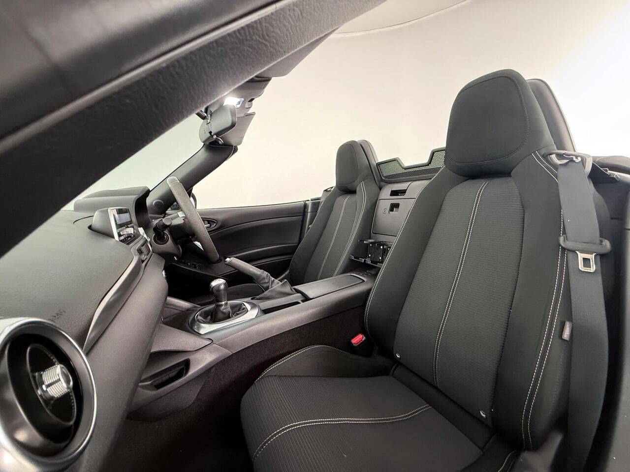 Fiat 124 Spider thumbnail Seat Front Passenger