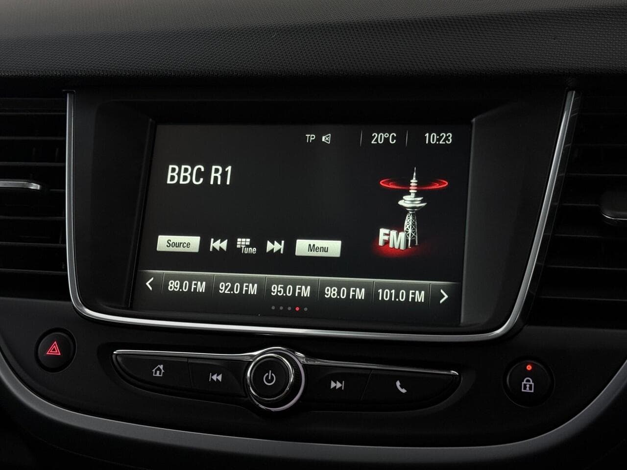 Vauxhall Crossland X thumbnail Infotainment System