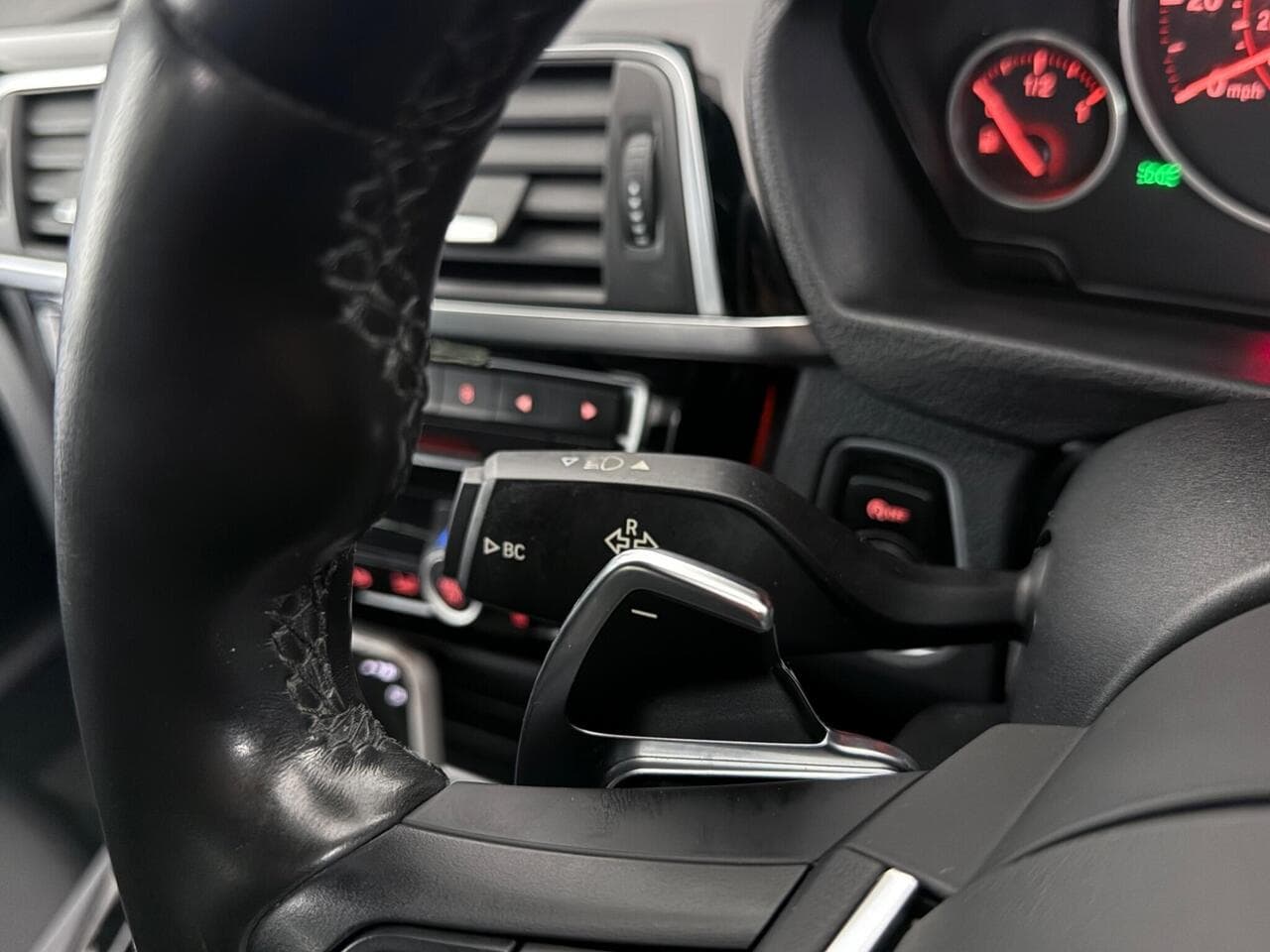 BMW 3 Series thumbnail Misc Controls