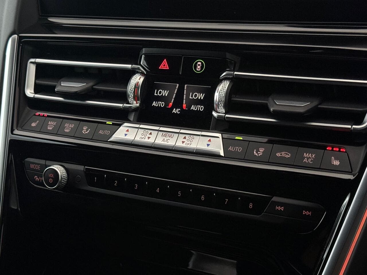 BMW 8 Series Gran Coupe thumbnail Infotainment System