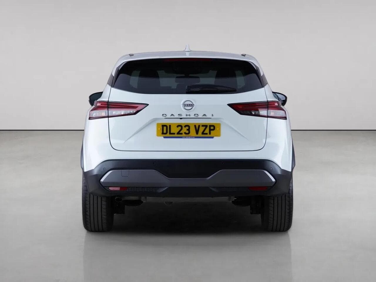 Nissan Qashqai thumbnail Rear