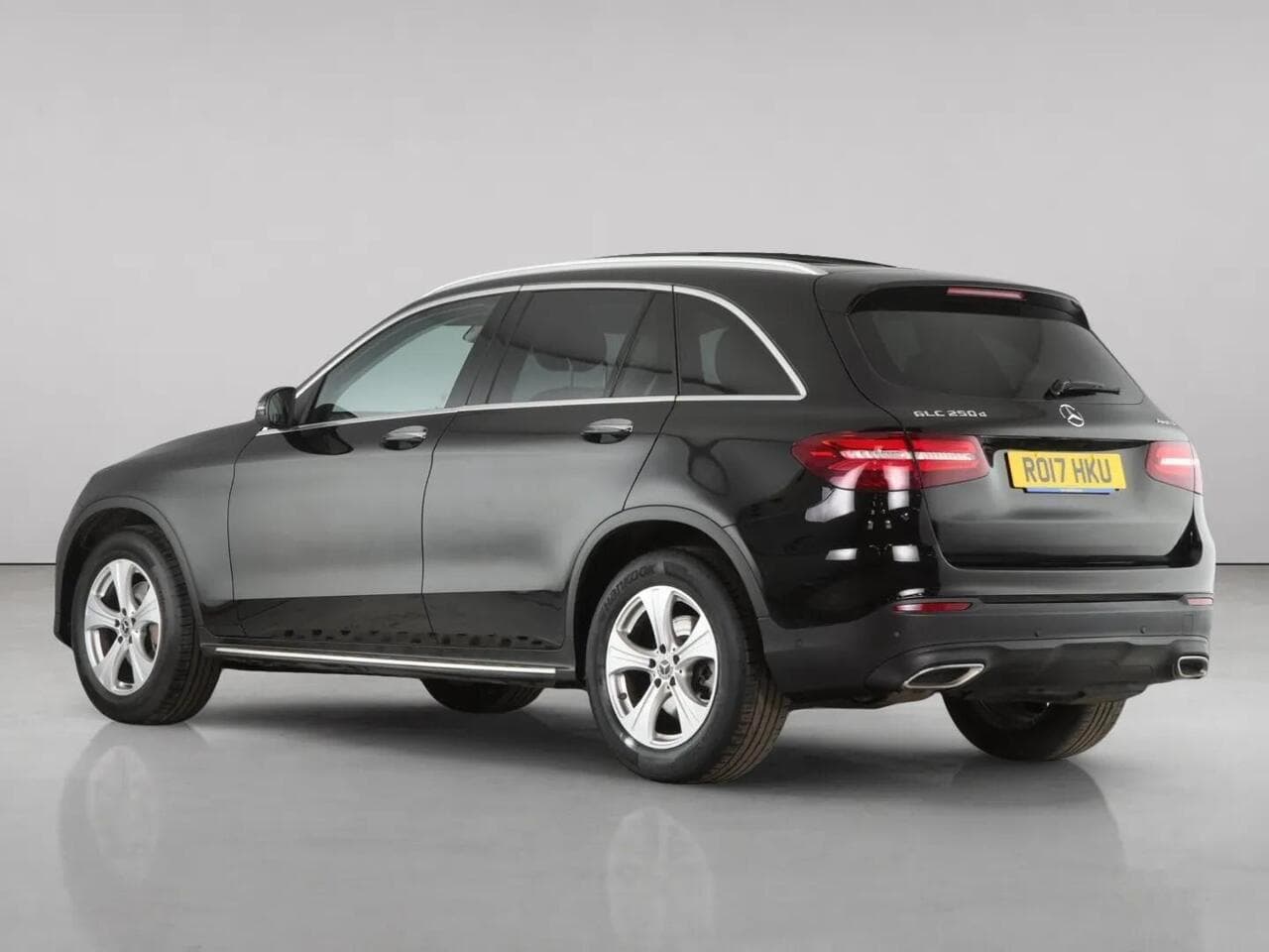 Mercedes-Benz GLC thumbnail Rear Left