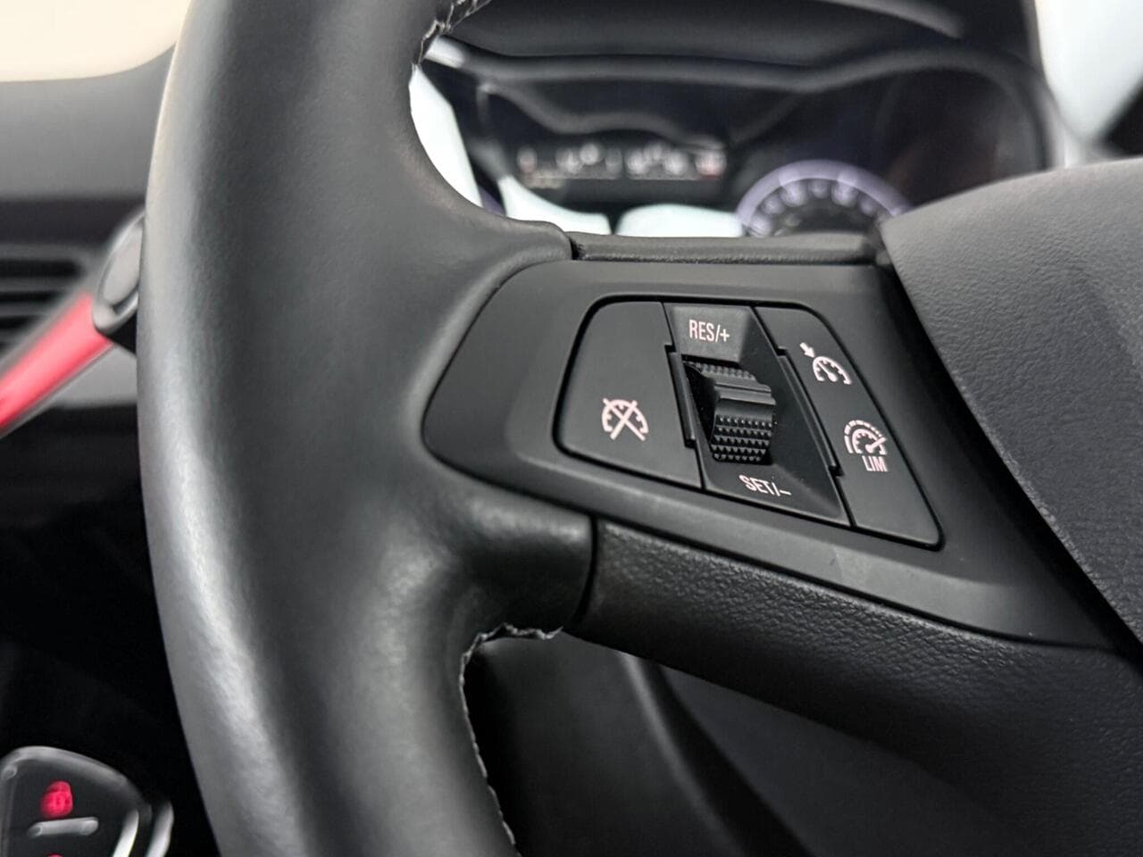 Vauxhall Corsa thumbnail Misc Controls