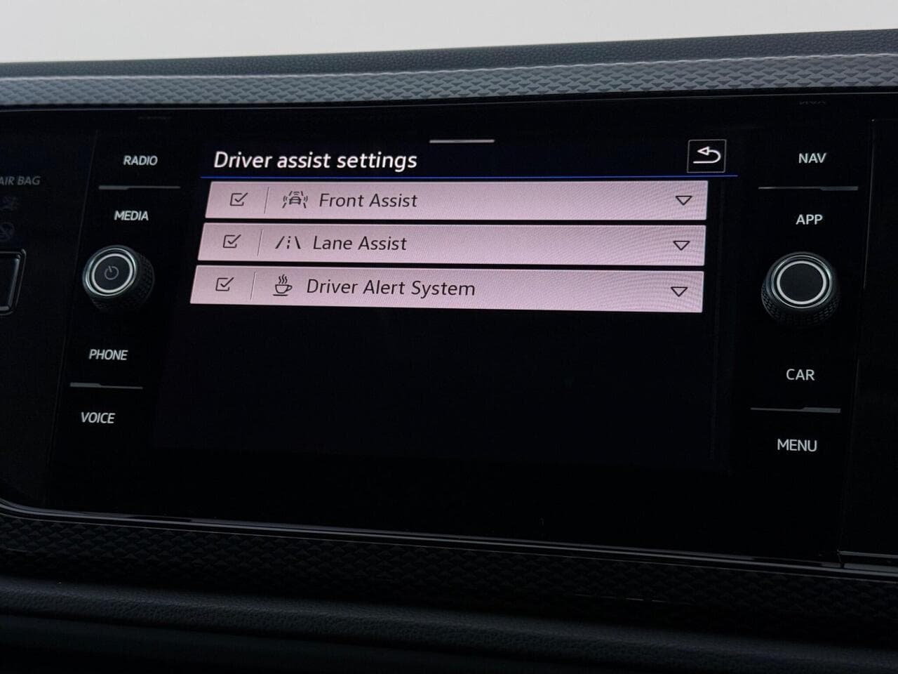 Volkswagen Polo thumbnail Infotainment System