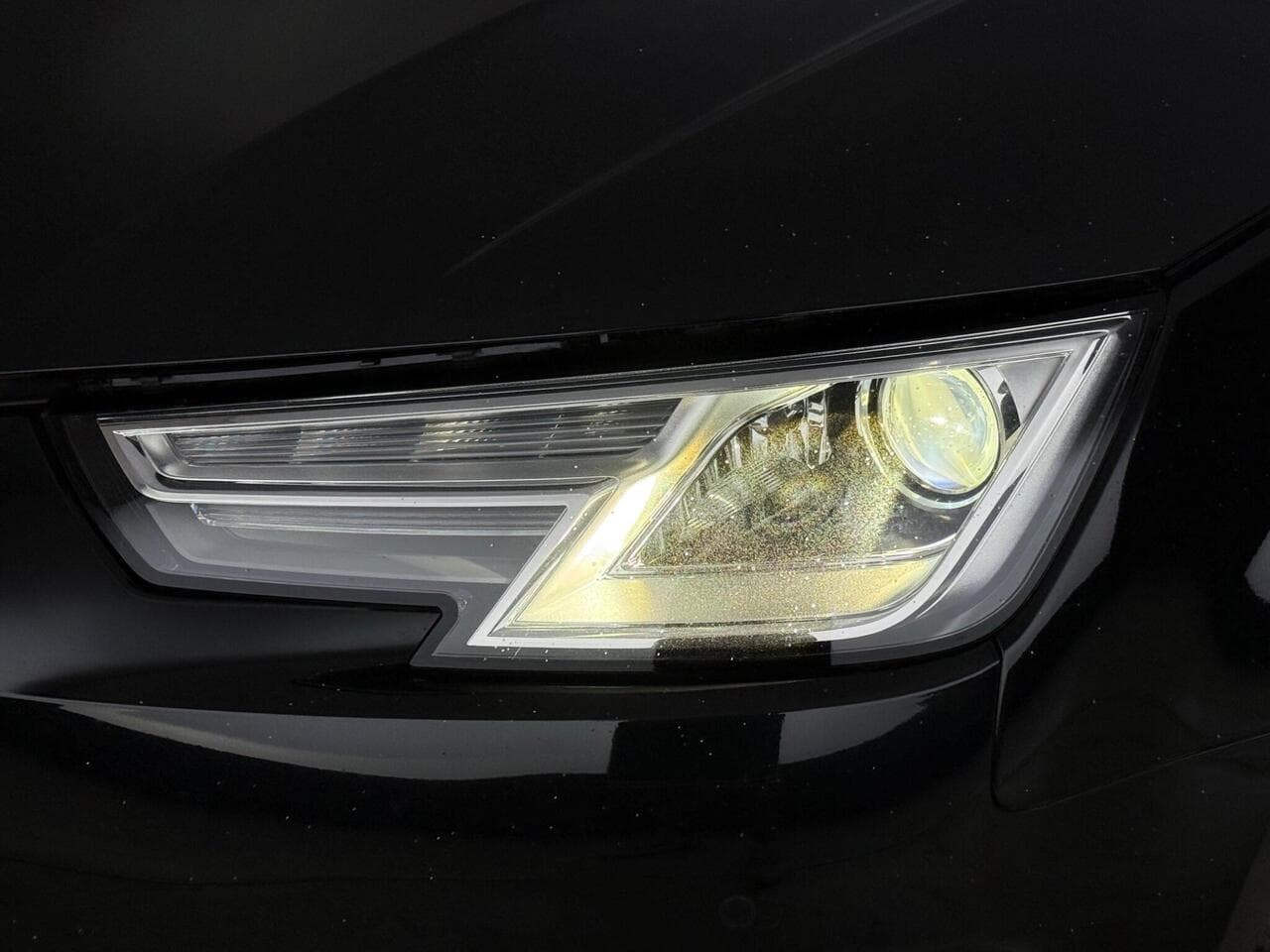 Audi A4 thumbnail Lights Front