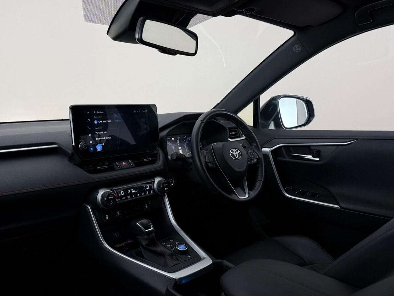 Toyota RAV4 thumbnail Interior Front