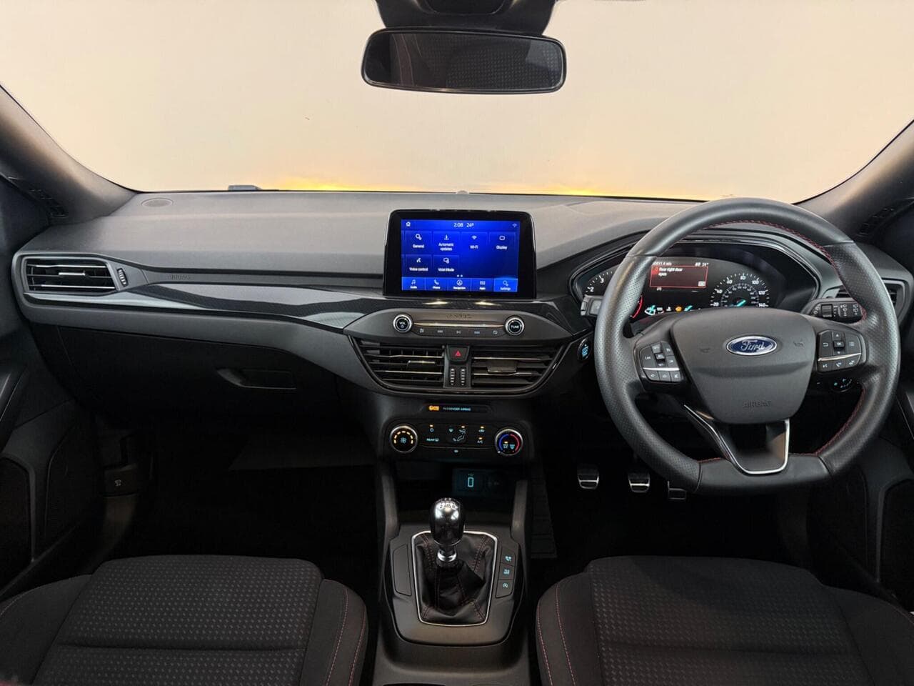 Ford Focus thumbnail Interior Front