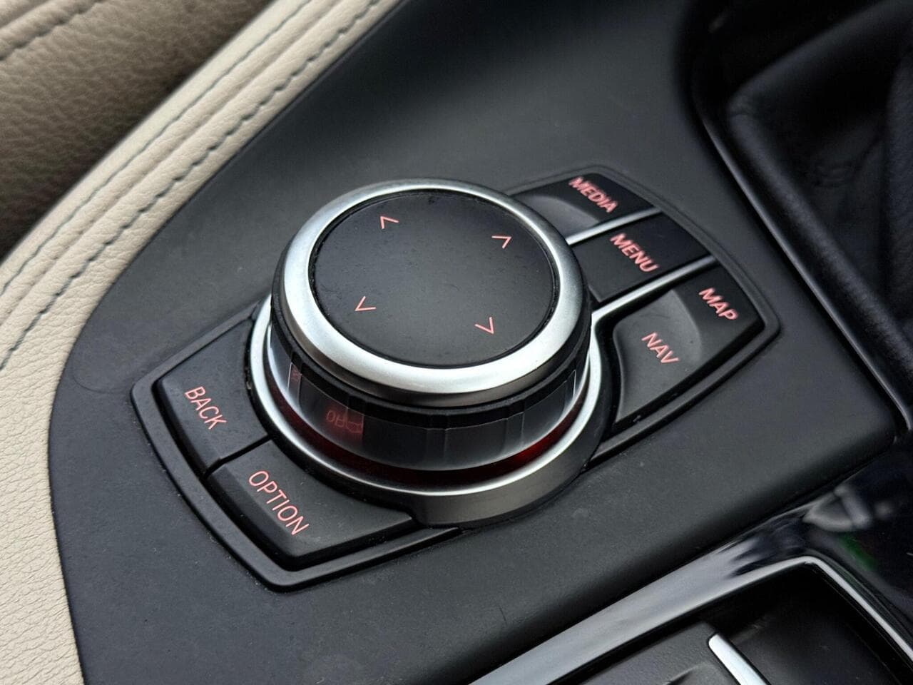 BMW X1 thumbnail Misc Controls