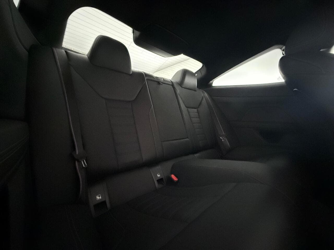 BMW 4 Series thumbnail Seats Rear