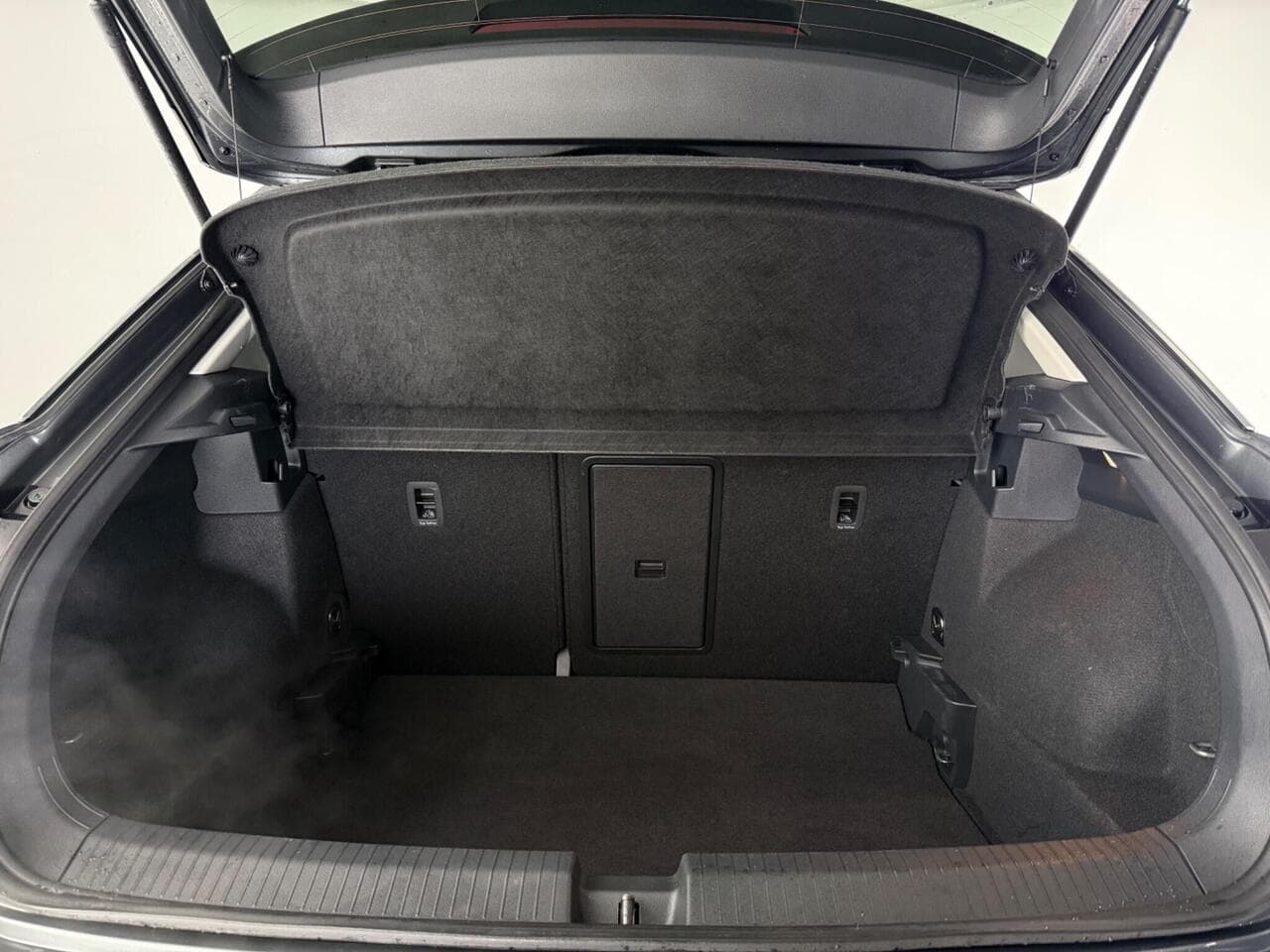 Volkswagen T-Roc thumbnail Boot
