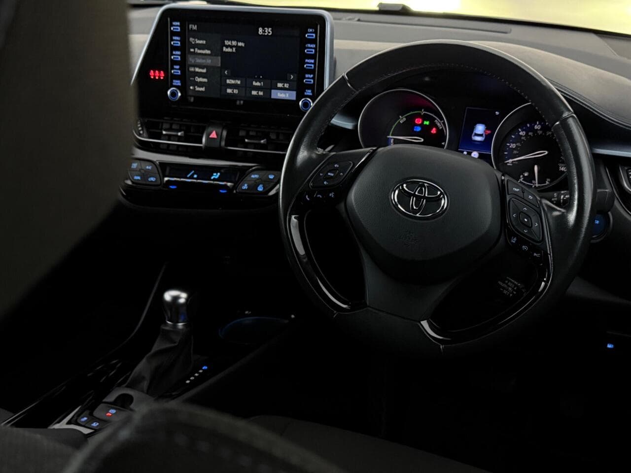 Toyota C-HR thumbnail Steering Wheel