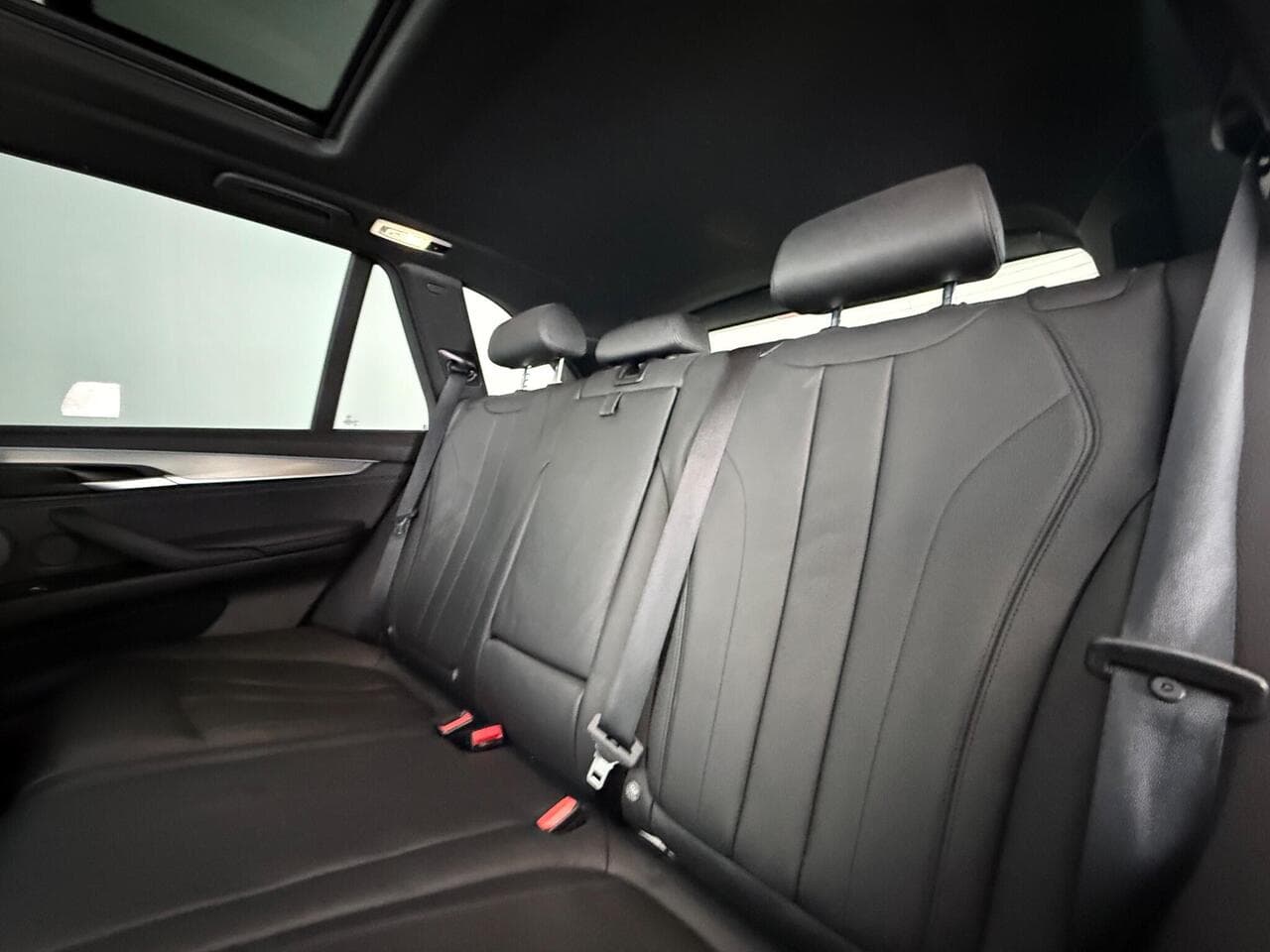 BMW X5 thumbnail Seats Rear