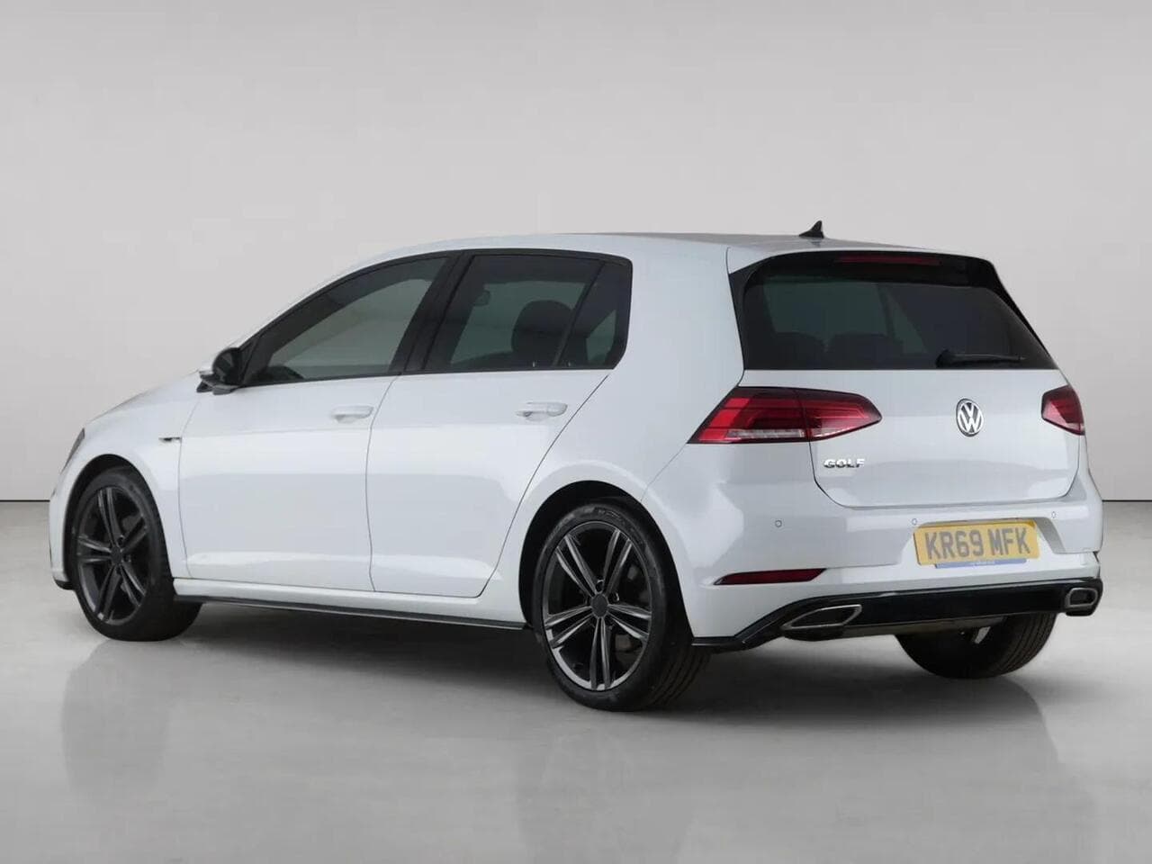 Volkswagen Golf thumbnail Rear Left