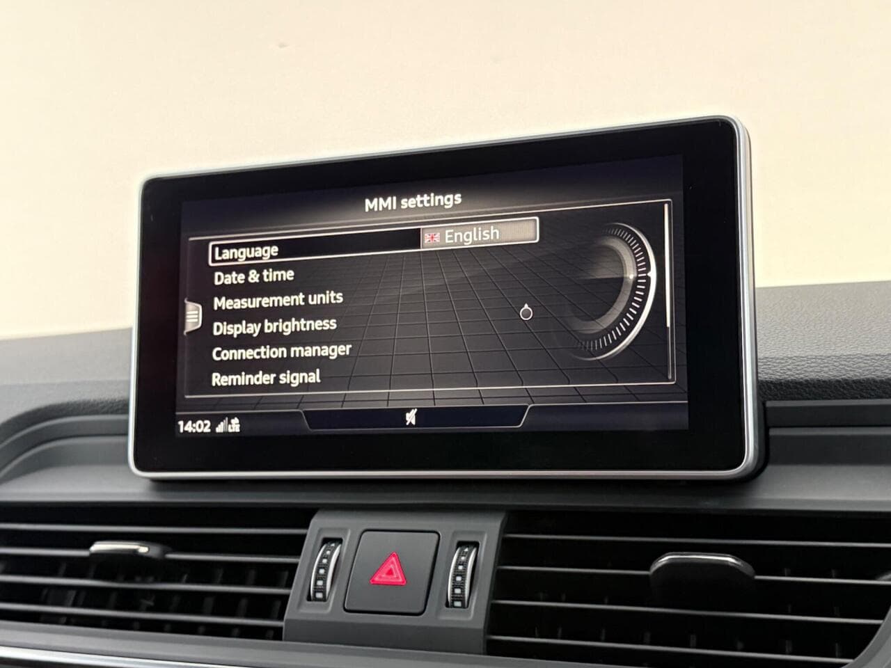 Audi Q5 thumbnail Infotainment System