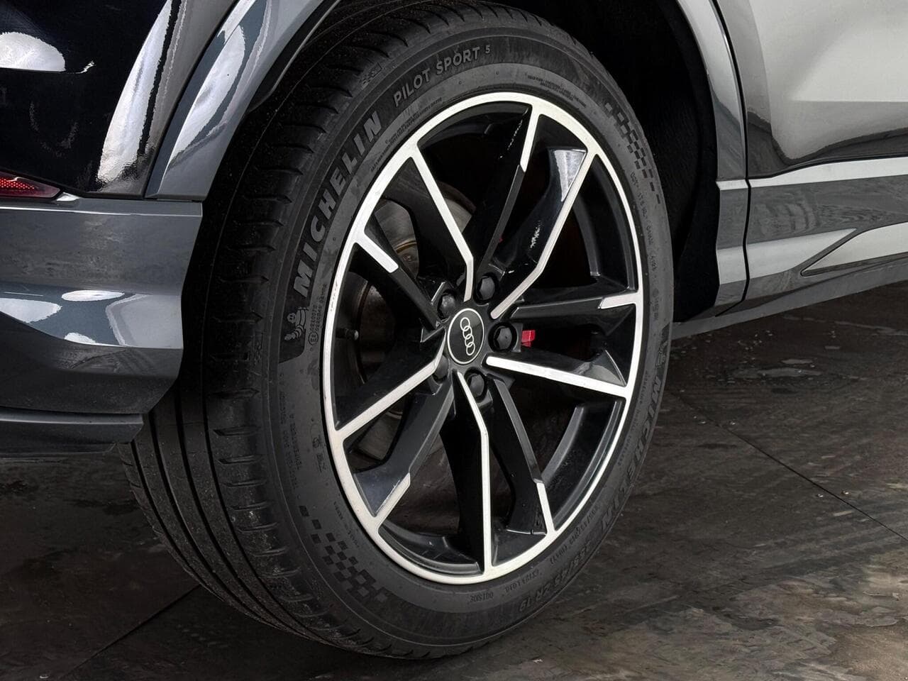 Audi Q3 thumbnail Wheel