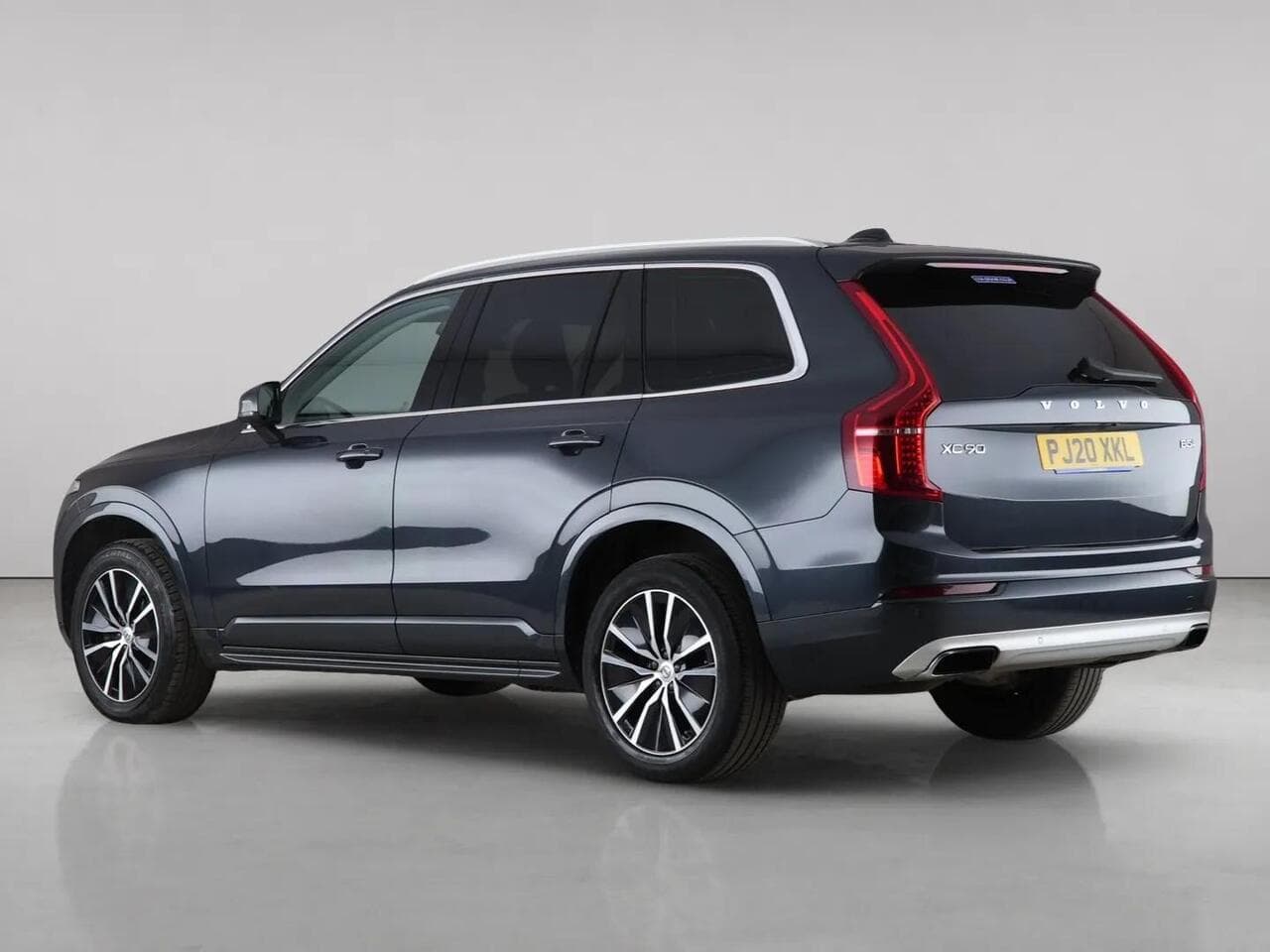 Volvo XC90 thumbnail Rear Left