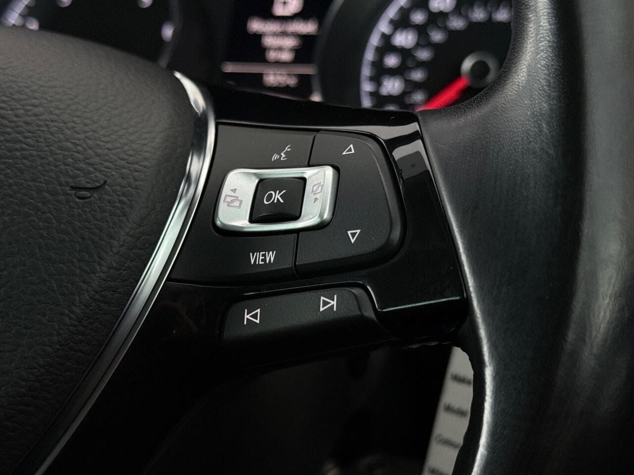 Volkswagen Golf thumbnail Misc Controls