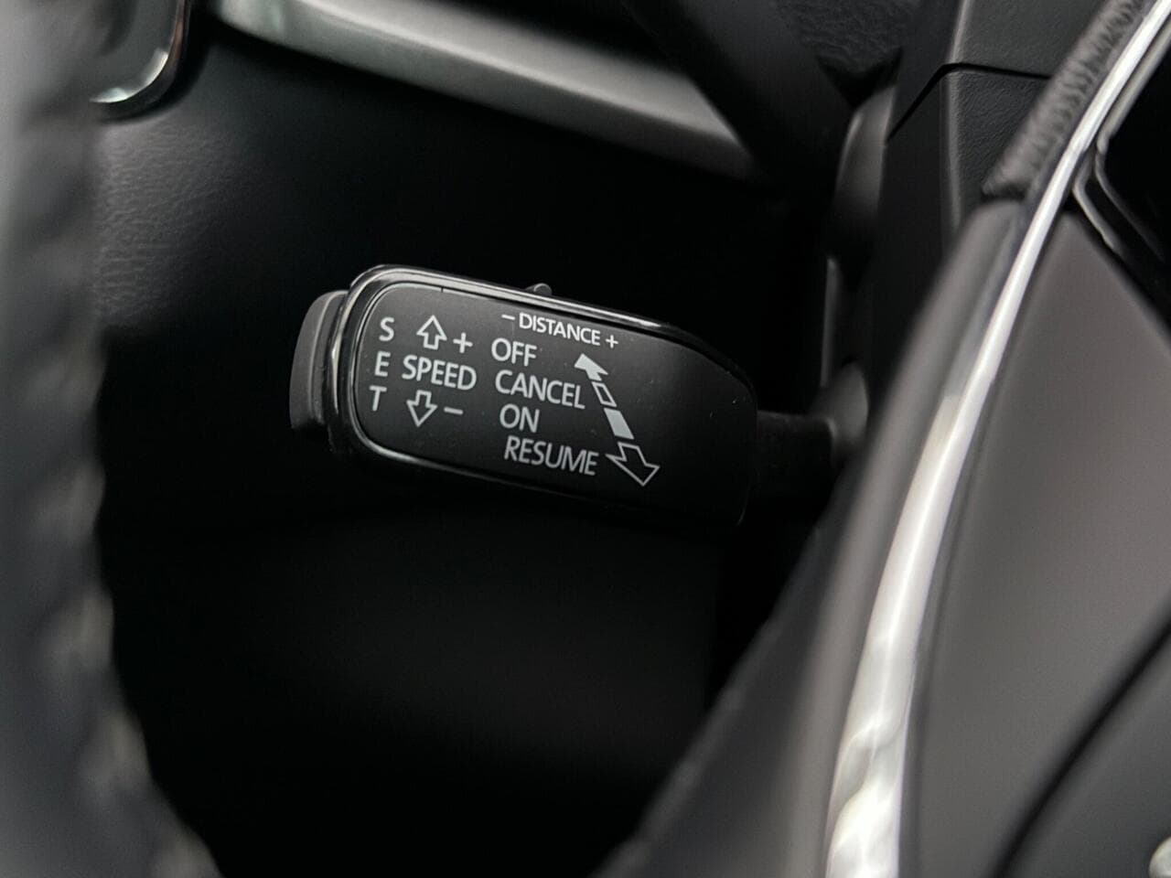 Skoda Karoq thumbnail Misc Controls