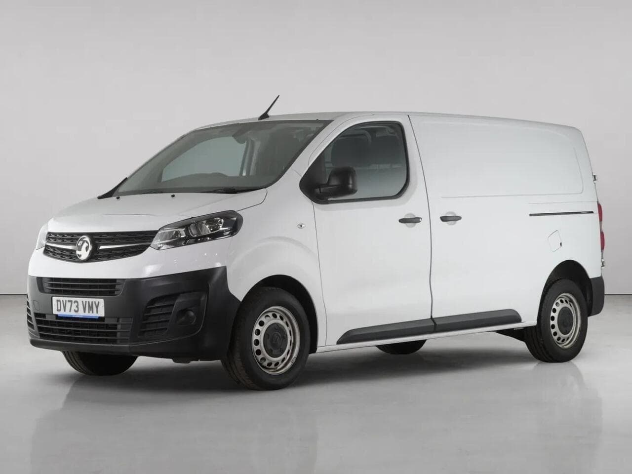 Vauxhall Vivaro thumbnail Front Left