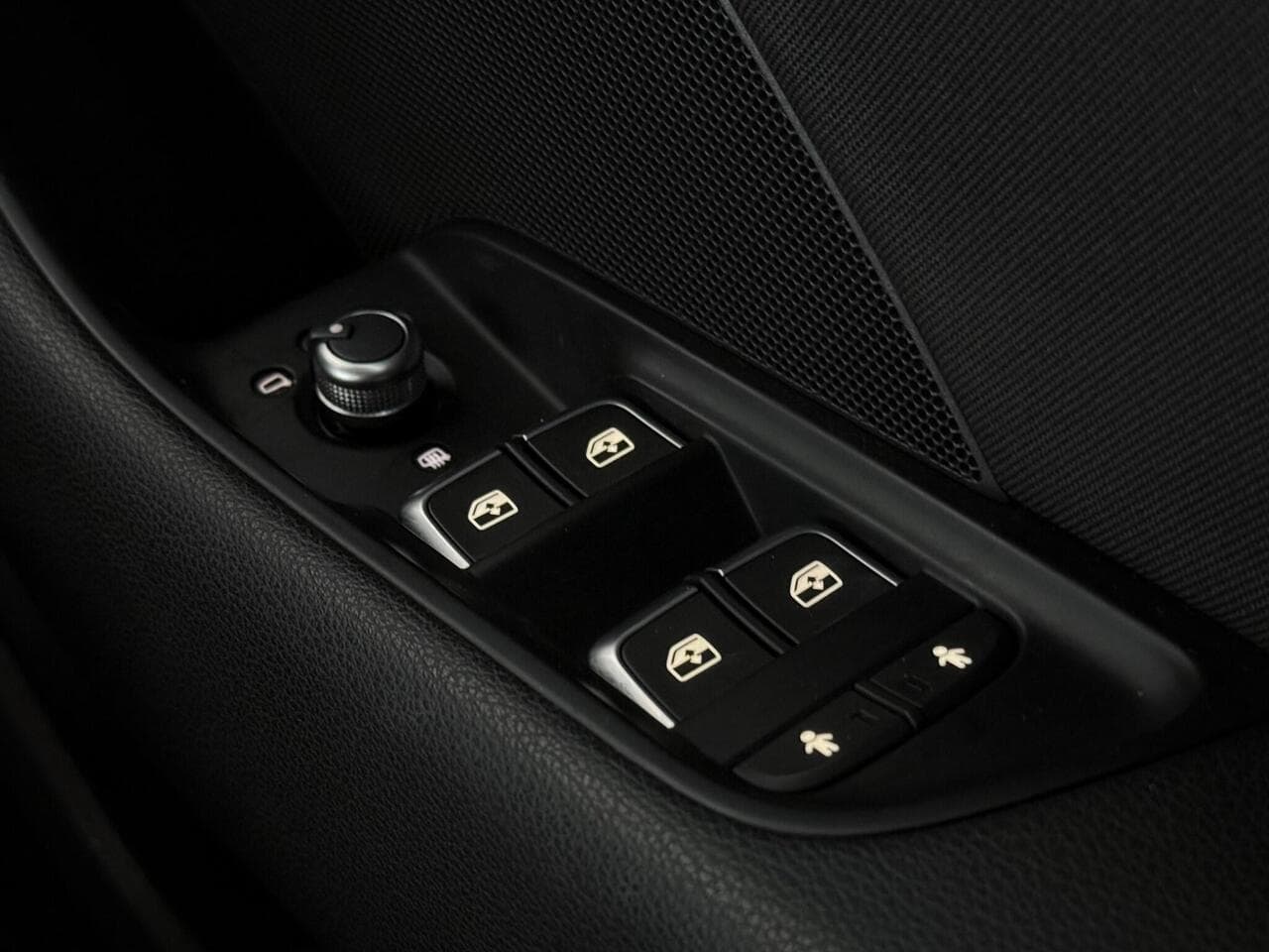Audi A3 thumbnail Misc Controls