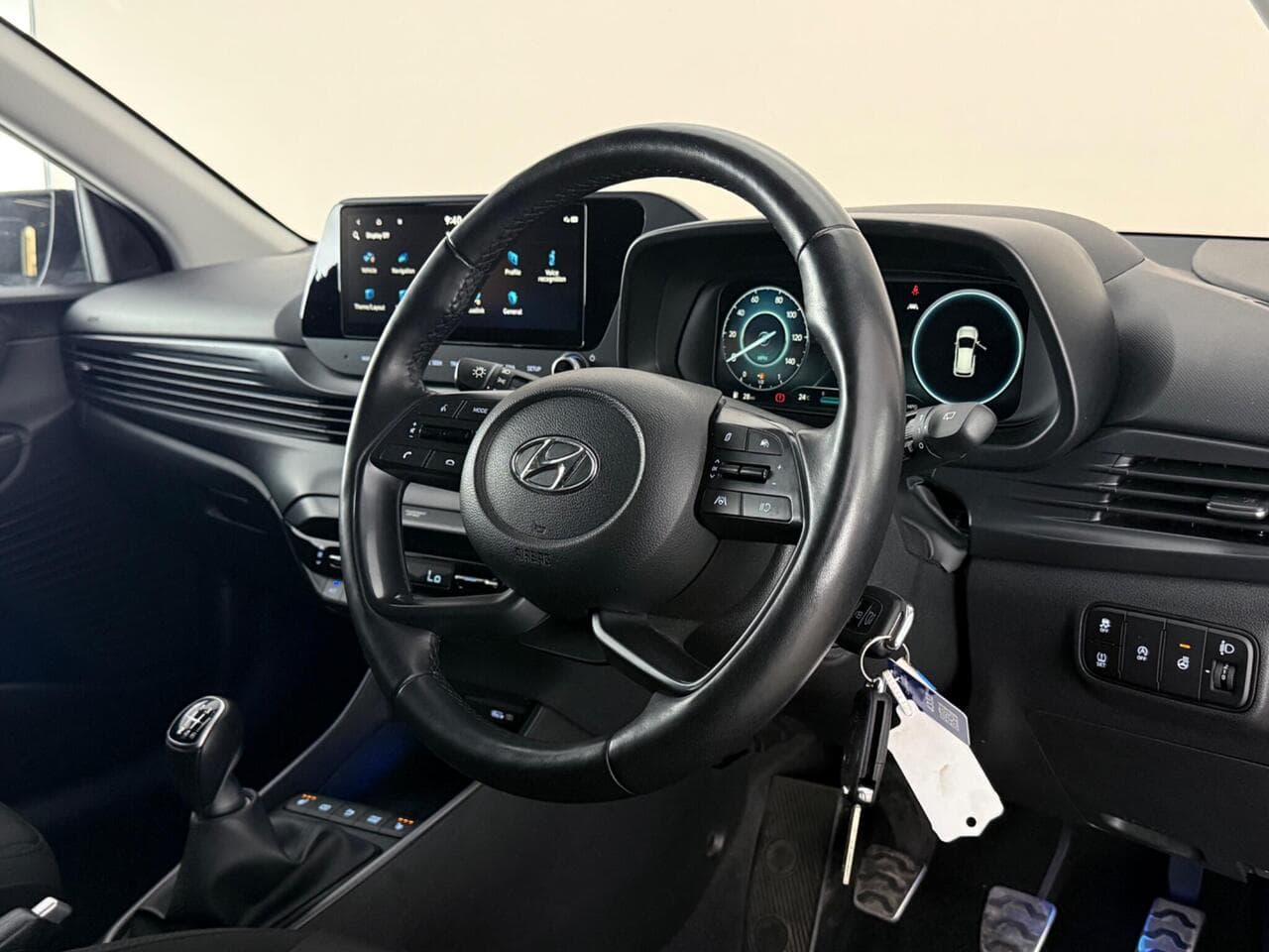 Hyundai BAYON thumbnail Steering Wheel