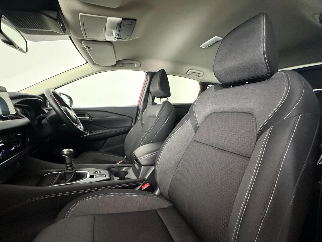 Nissan Qashqai thumbnail Seat Front Passenger