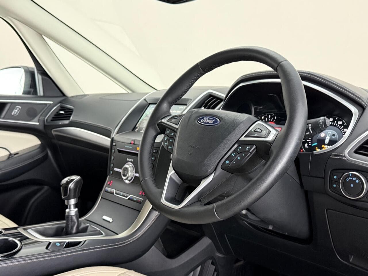 Ford S-Max thumbnail Inconclusive
