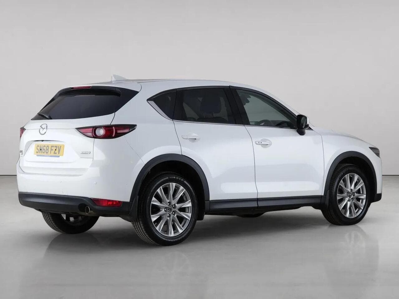 Mazda CX-5 thumbnail Rear Right