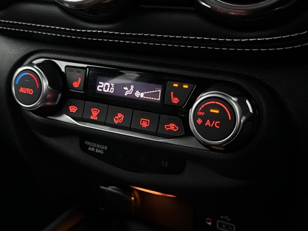 Nissan Juke thumbnail Misc Controls