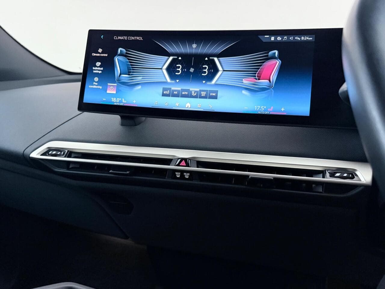 BMW iX thumbnail Infotainment System