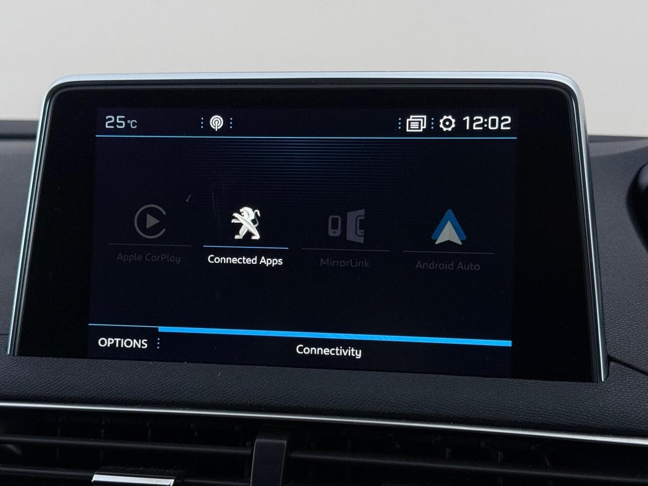 Peugeot 5008 thumbnail Infotainment System