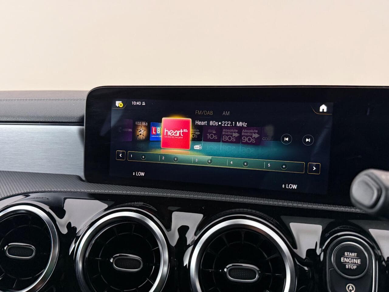 Mercedes-Benz CLA thumbnail Infotainment System